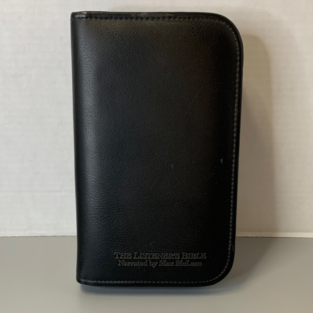 The Listener’s Bible NIV narrated by Max McLean With Case 66 CD's 77 hrs